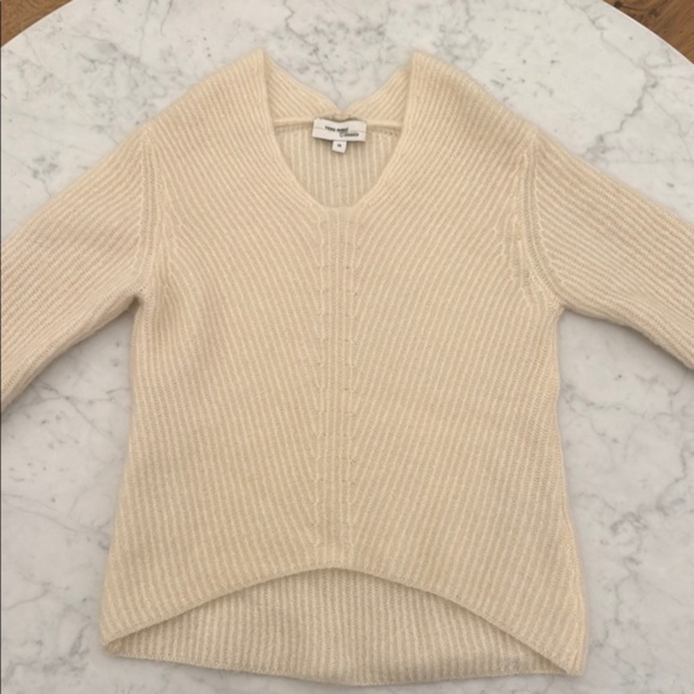 Vero Moda Cream Ribbed V Neck Sweater XS High Low Relaxed Pullover
